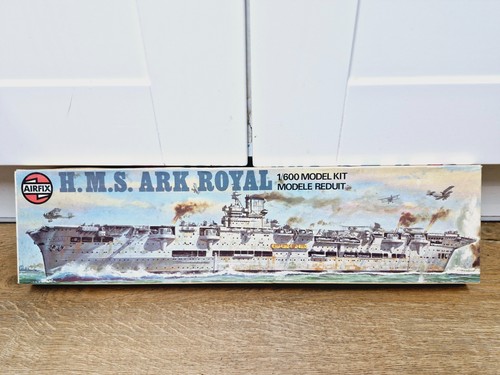 Vintage airfix 600 hms - vintage, ark